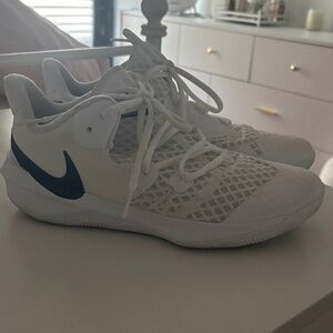 Nike White Mesh Sneakers with Navy Swoosh
